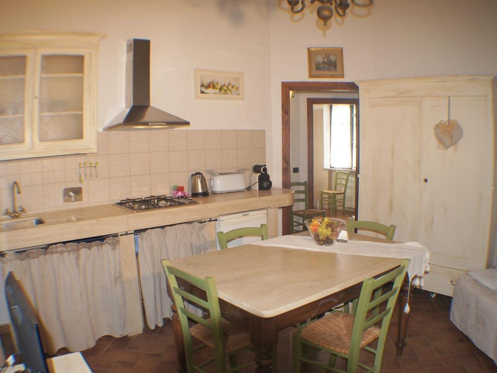 Il Casolare Val Di Mare Lejlighed Riparbella Værelse billede